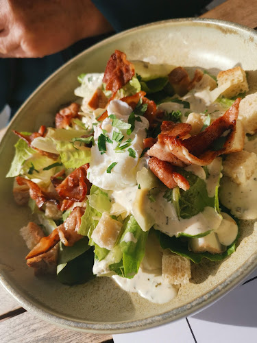 Moretons Bar & Restaurant - Hospitality and gastronomy