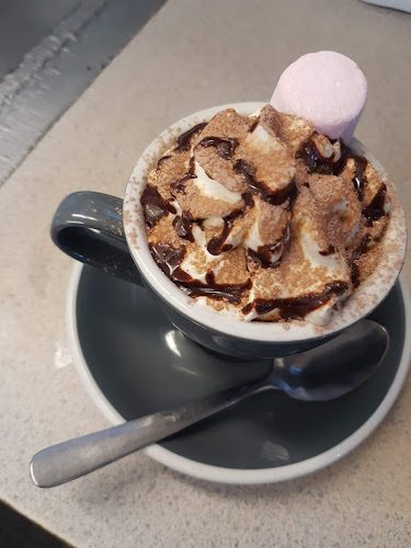 Driftwood Cafe - Hospitality and gastronomy