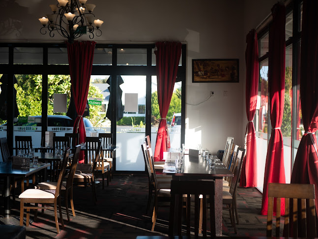 The Red Fort Indian Restaurant & Bar - Auckland