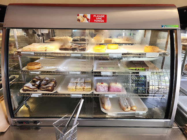 Hollywood Bakery & Cafe