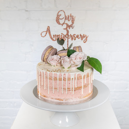 Comentarii opinii despre THE THREE WORDS | Cakes & Flowers