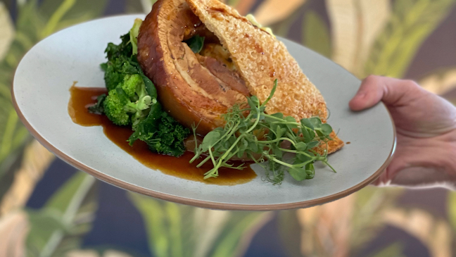 Refinery Bar & Eatery Kapiti - Paraparaumu