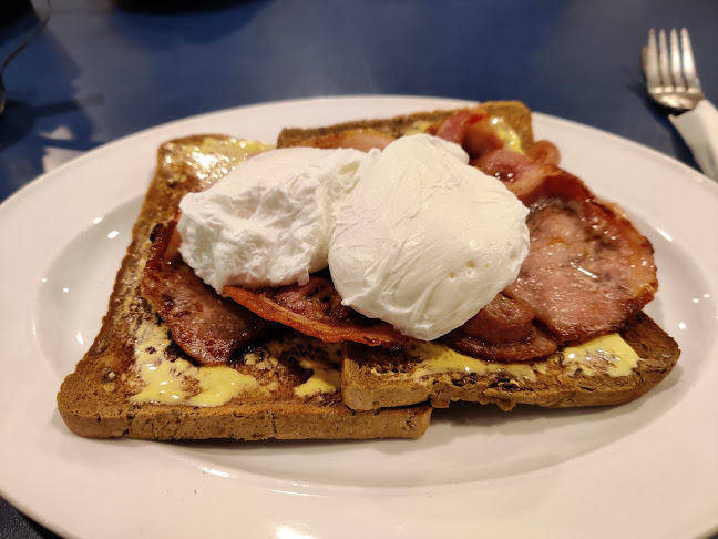 Aurora Café Open Times