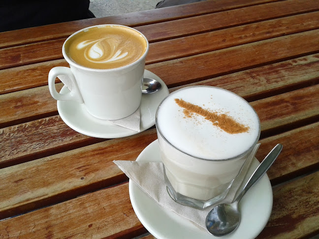 Humbug Cafe Open Times