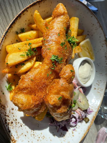 Regatta Bar And Eatery - Hospitality and gastronomy