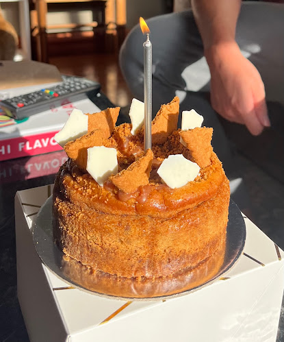 THE THREE WORDS | Cakes & Flowers - Auckland