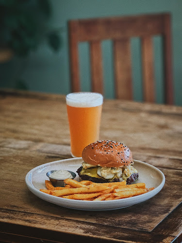 Okere Falls Store + Craft Beer Garden - Okere Falls