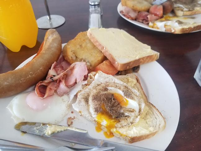 Opinii despre Clive Cafe and Bakery în Clive - Hospitality and gastronomy