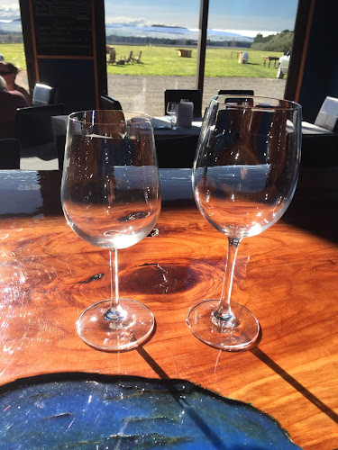 Opinii despre Fiddler's Green Vineyard & Bistro în Amberley - Hospitality and gastronomy