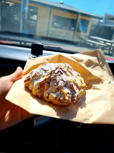 Olivers Bakery - Hospitality and gastronomy