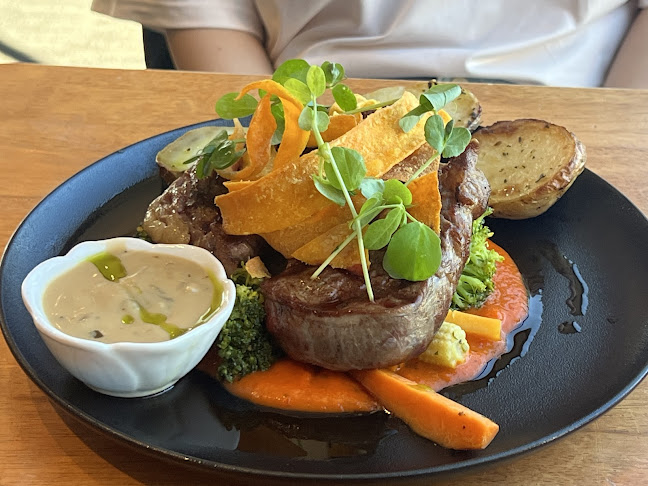 Mackenzies Cafe Bar & Grill - Lake Tekapo