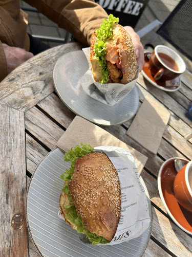 Comentarii opinii despre Coffee Lovers Cafe