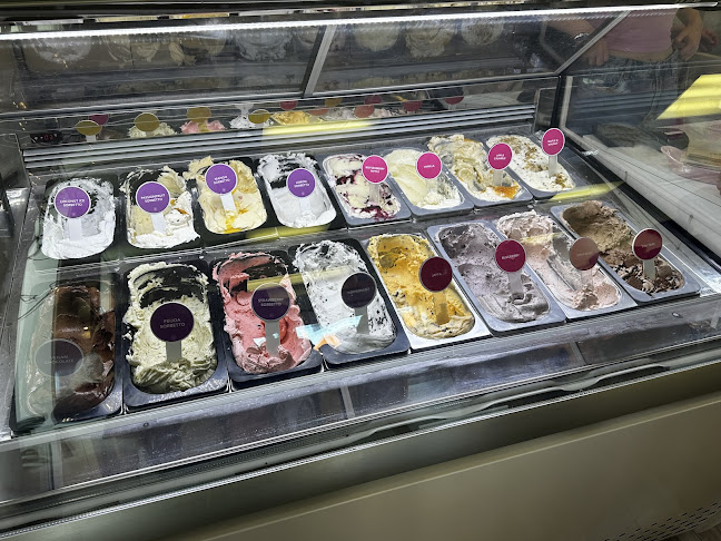 Scrunchy Millers - Real Fruit Ice Cream & Gelato - Hospitality and gastronomy