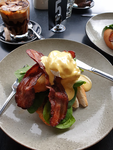 Alto Cafe - Hospitality and gastronomy