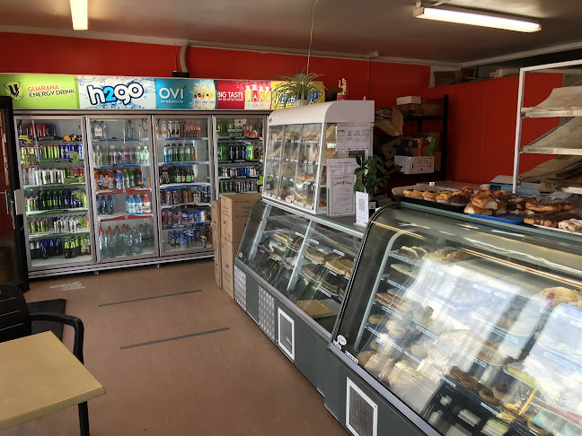 Gold Star Bakery - Hospitality and gastronomy