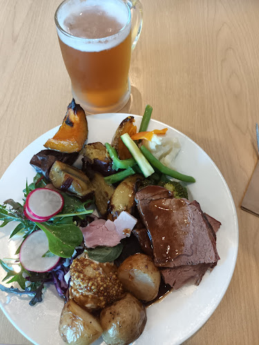 Comments and reviews of Whangamata Club INC