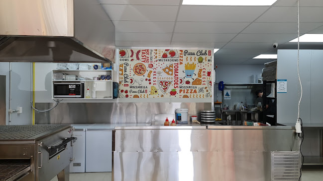 Pizza Club Max Glen Eden Open Times