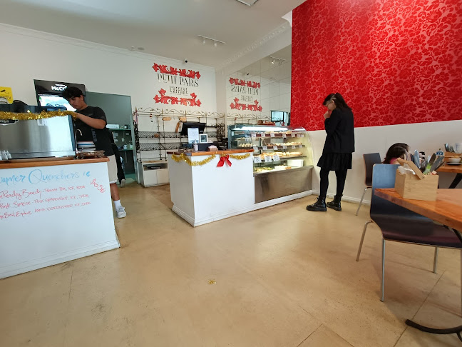 Comments and reviews of Petit Paris