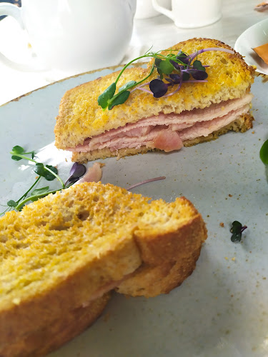 Twisted Cafe - Hospitality and gastronomy