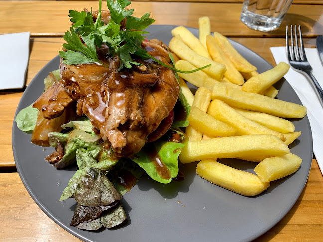 Cornerstone Bar & Eatery Tauranga - Hospitality and gastronomy