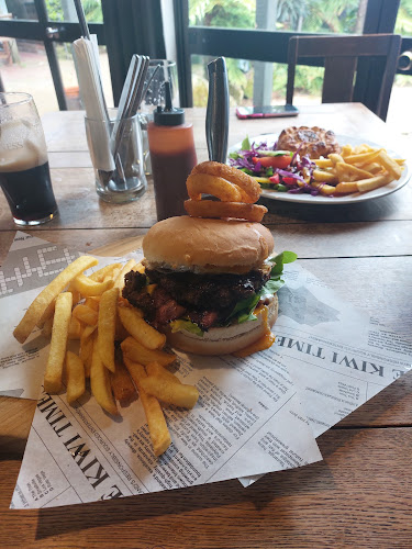 The Old Leithfield Hotel - Leithfield