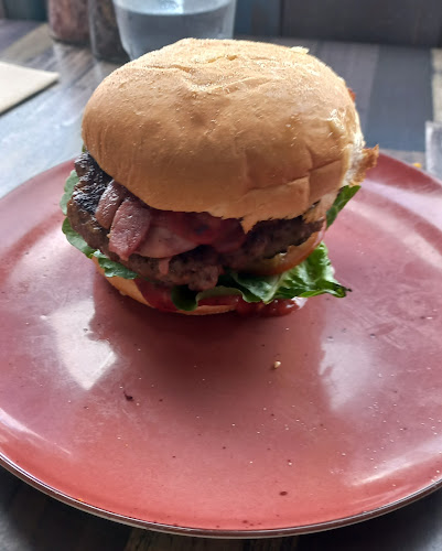 Comentarii opinii despre Surf Club Bistro