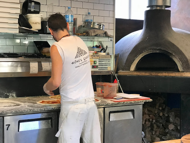 Comentarii opinii despre Hone's Garden