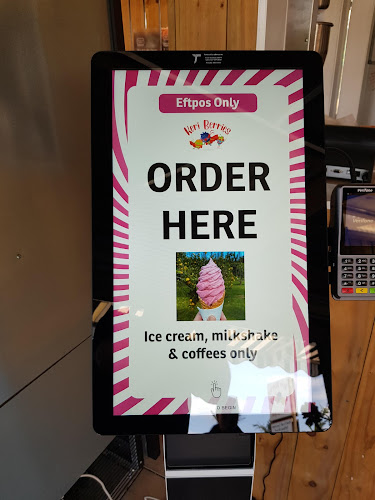 Opinii despre Keri Berries Farm Store în Kerikeri - Hospitality and gastronomy