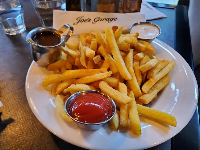 Comments and reviews of Joe's Garage Wigram