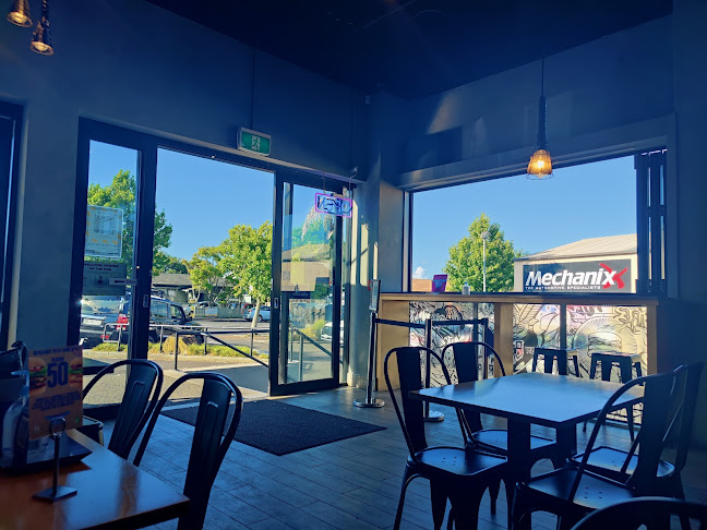 BurgerFuel Pt Chev