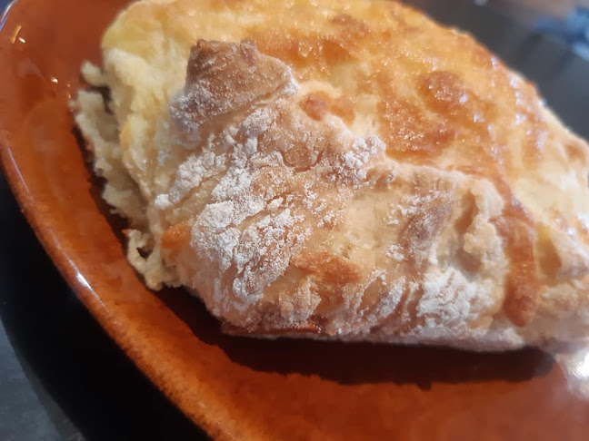 The Perching Parrot Cafe Open Times