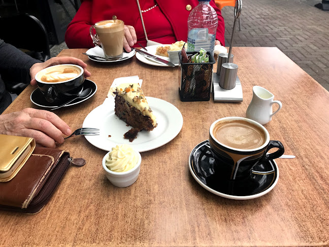 Poppys Cafe Phone number