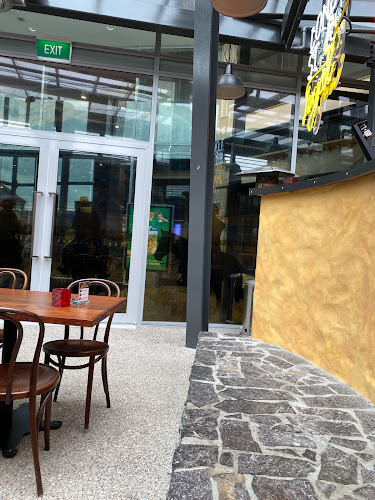 Lone Star Papanui - Hospitality and gastronomy