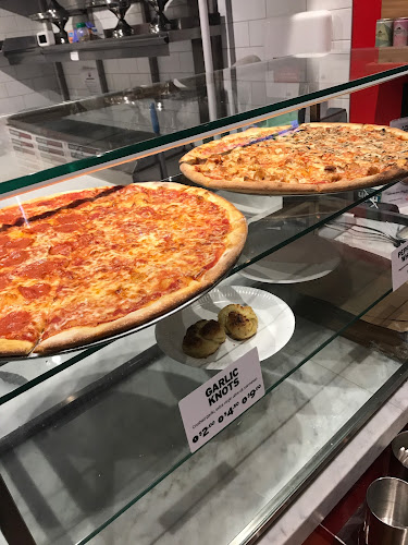 Opinii despre Sal's Authentic NY Pizza - Frankton în Queenstown - Hospitality and gastronomy