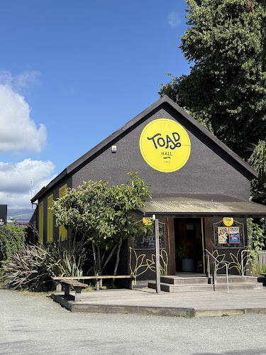 Toad Hall - Motueka
