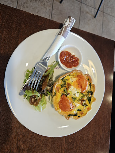 Comments and reviews of Cloud 777 Cafe