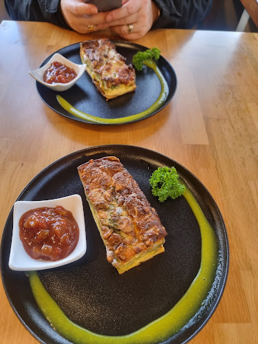 In The Neighbourhood Coffee House