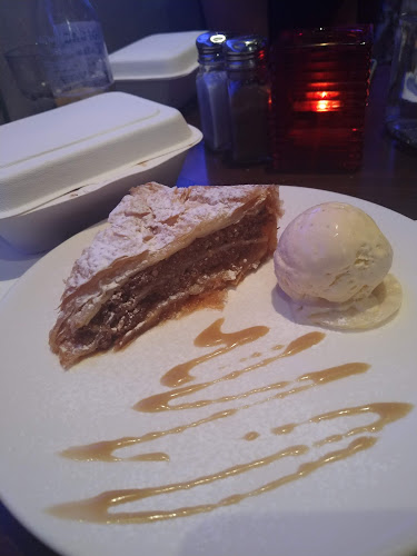 Costas Taverna Greek Restaurant and Ouzo Bar - Christchurch