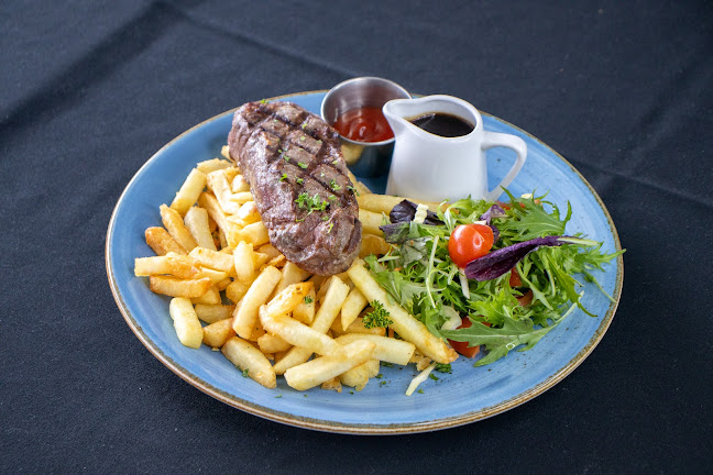 Comentarii opinii despre Spectators Bar & Bistro