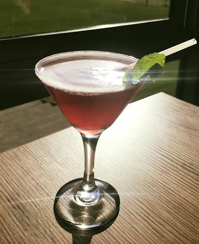 Village Green Cafe & Bar - Hospitality and gastronomy