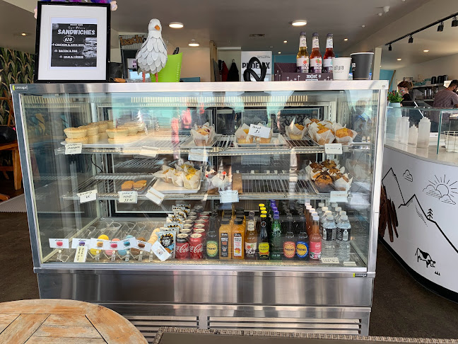 Comentarii opinii despre Beach Cafe Maraetai