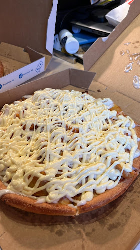 Domino's Pizza Khandallah - Hospitality and gastronomy