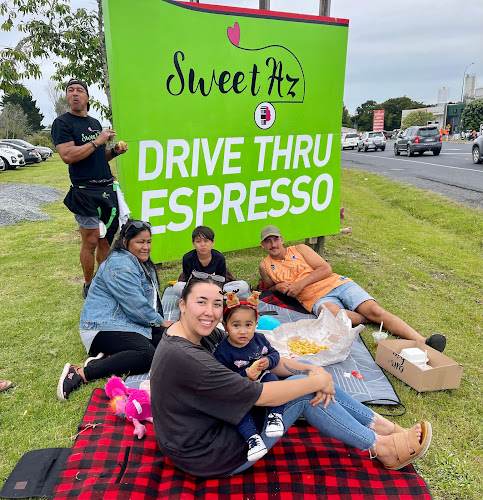 Sweet Az Drive Thru Coffee Hut - Kumeū