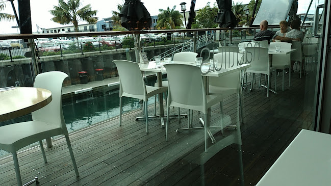 Comments and reviews of Nautilus Buffet Restaurant & Bar