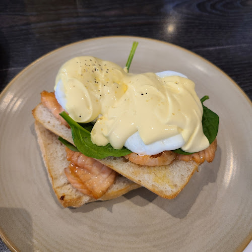 Comentarii opinii despre The Coffee Club Sylvia Park