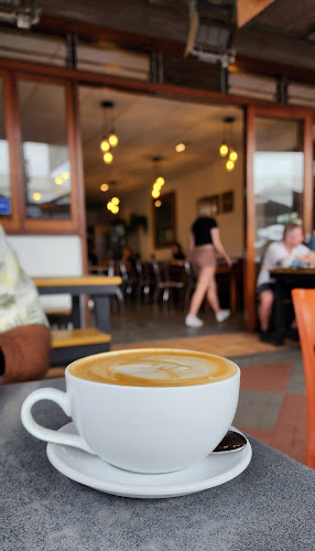 Gusto Cafe - Hospitality and gastronomy