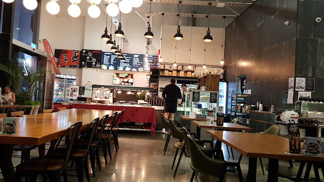 Katsubi Cafe & Restaurant