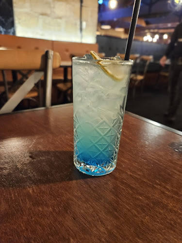 Comments and reviews of Marlborough Public House