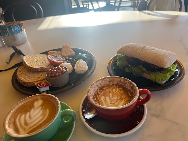 Comentarii opinii despre Jack Rabbit Café & Bar