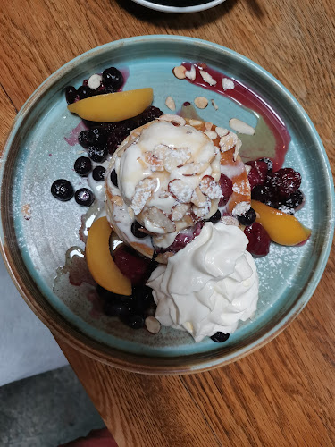 Black Betty Cafe - Hospitality and gastronomy